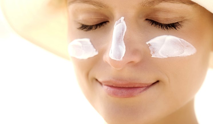 spring sunscreen lotion and moisturizer